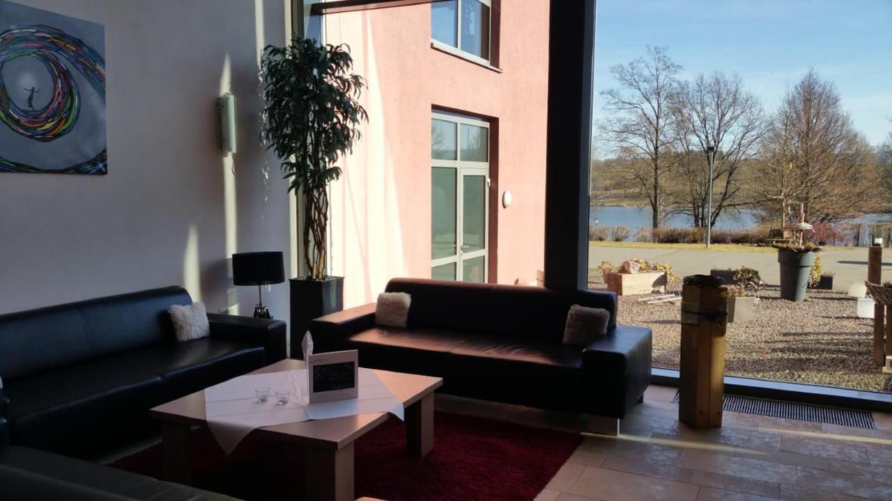 Seehotel Kell am See エクステリア 写真